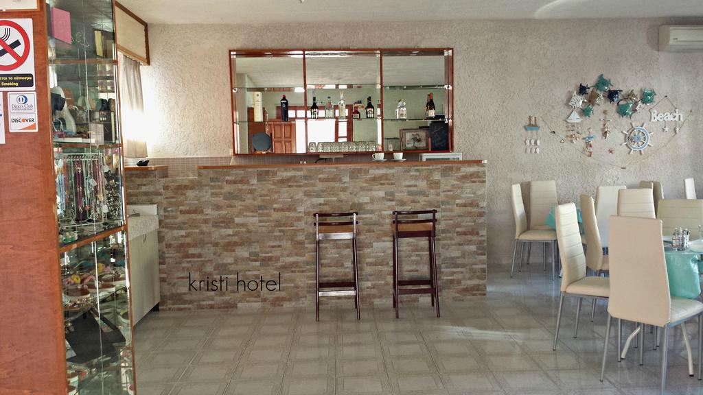 Kristi Appartement Poros  Buitenkant foto